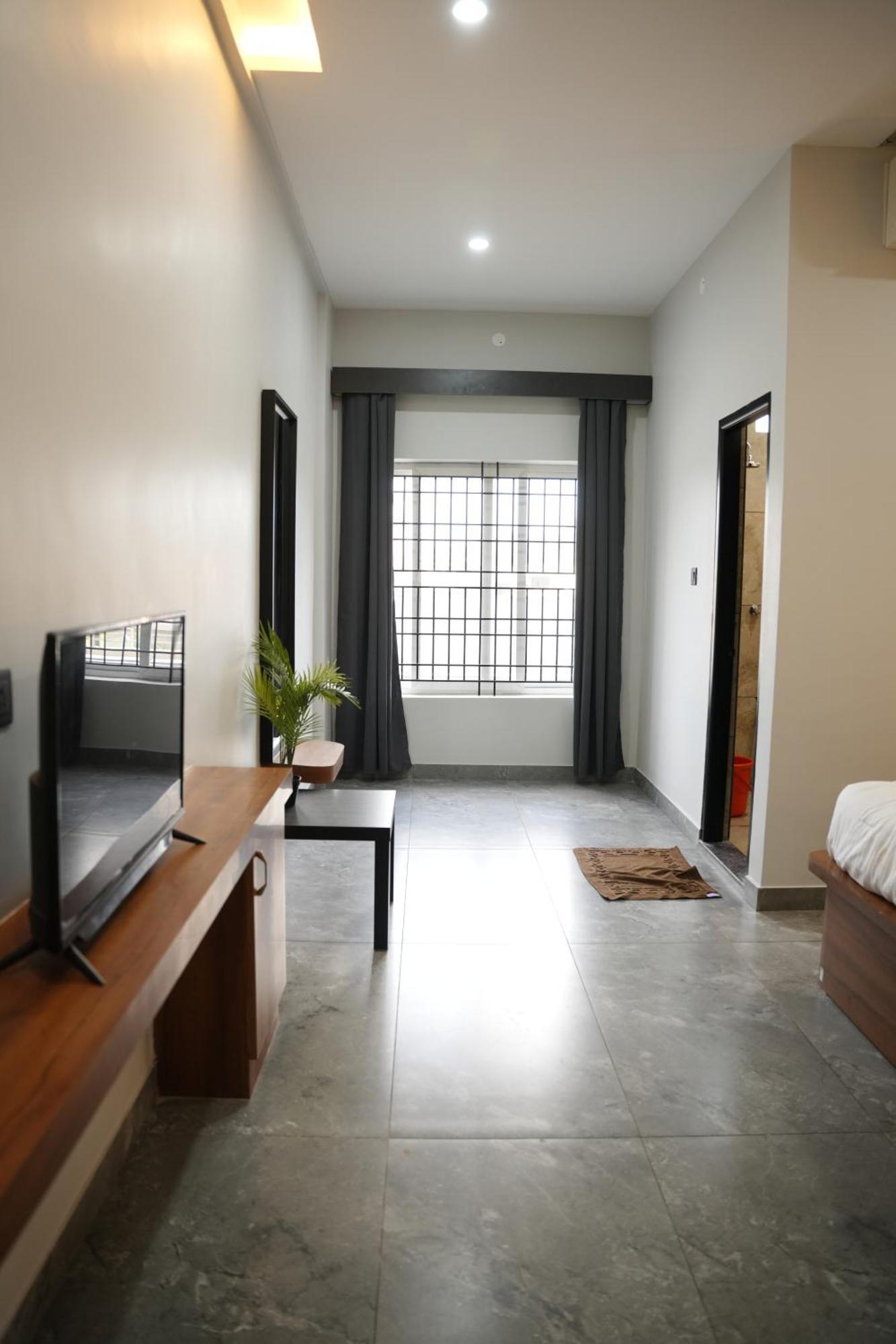 Sarvam Residency Hotel Sagar  Exterior photo